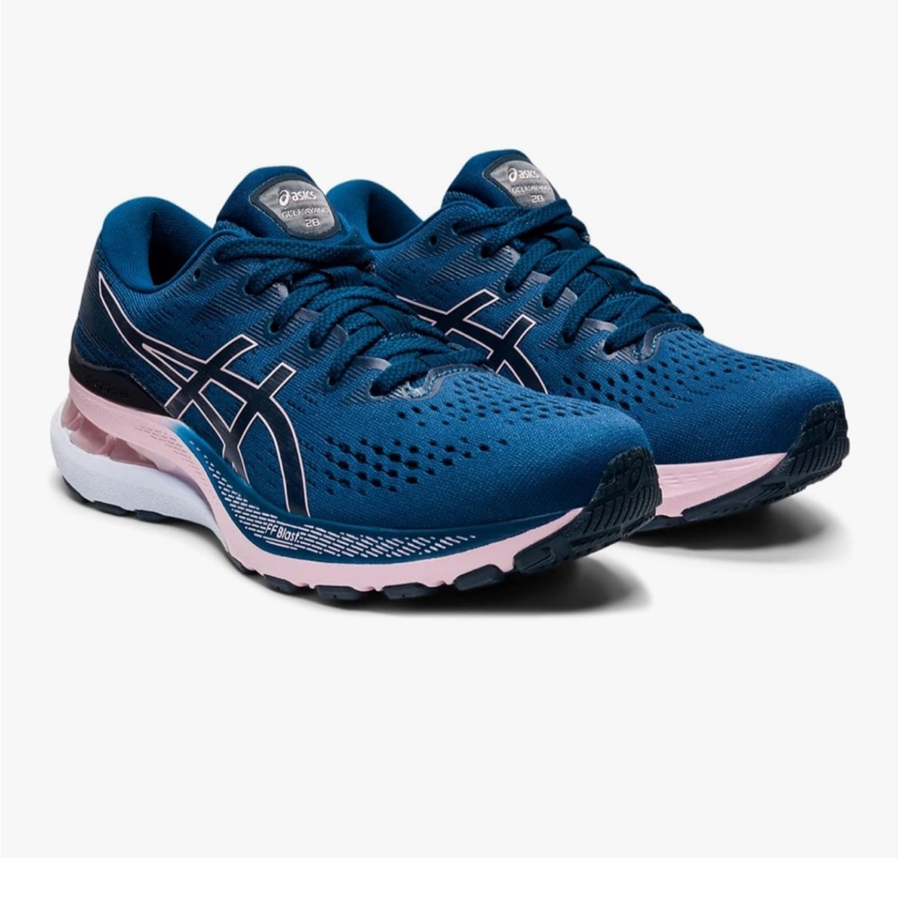 ASICS Gel Kayano 28 - size 7 women’s